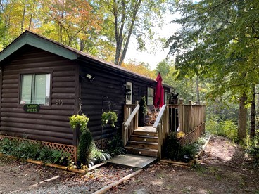 Romantic North Carolina Mountain Cabin for a Whittier Vacation - glamping.directory