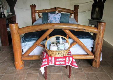 Gorgeous Tent Accommodation for Two Guests near Jeffersonville, New York - Jeffersonville, New York - glamping.directory