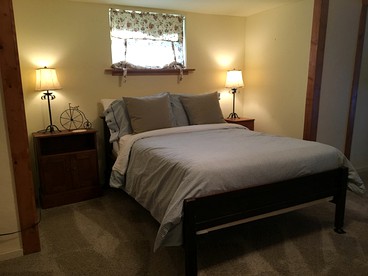 Majestic Mountain Vacation Rental for Six in Ashe County, North Carolina - Jefferson, North Carolina - glamping.directory