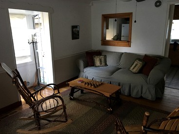 Majestic Mountain Vacation Rental for Six in Ashe County, North Carolina - Jefferson, North Carolina - glamping.directory