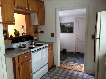 Majestic Mountain Vacation Rental for Six in Ashe County, North Carolina - Jefferson, North Carolina - glamping.directory