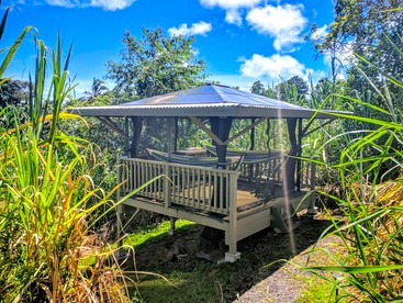 Fabulous Cabin Rental for a Glamping Getaway near Volcanoes National Park, Hawaii - glamping.directory