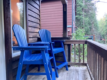 Enchanting Creekside Cabin Retreat near Yosemite National Park in California - Oakhurst, California - glamping.directory