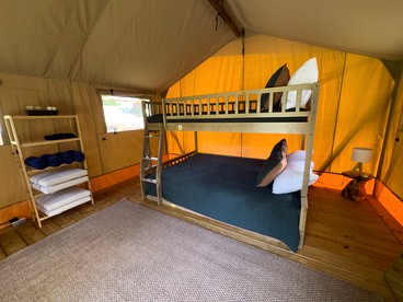 Glamping Getaway on Lake Livingston in Onalaska, TX - Onalaska, Texas - glamping.directory