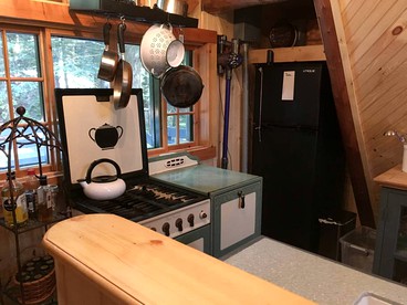 Riverfront Cabin Rental with Lovely Screened Porch near Potsdam, New York - Potsdam, New York - glamping.directory