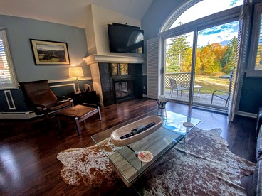 Classy White Mountains Cabin for a Weekend Getaway in NH - Carroll, New Hampshire - glamping.directory