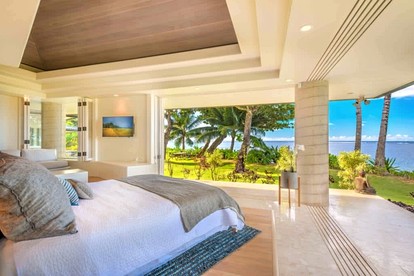 Private Oceanfront Retreat with Lush Tropical Gardens on Anini Beach, Kauai, Hawaii - Kilauea, Hawaii - glamping.directory