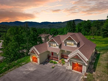 Stunning Ski In/Out Vacation Rental in Jackson, New Hampshire - Jackson, New Hampshire - glamping.directory