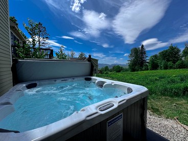 Stunning Ski In/Out Vacation Rental in Jackson, New Hampshire - Jackson, New Hampshire - glamping.directory