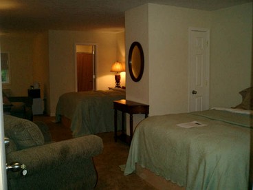Comfortable Accommodation for Two Guests in an Inn near Oxford, Mississippi - Bruce, Mississippi - glamping.directory