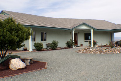 Delightful Suite with Two Bedrooms and Stunning Mountain Vistas near Cottonwood, Arizona - glamping.directory