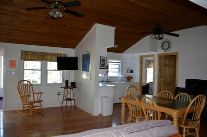 Cozy Four-Person Camping Rental with Channel Views near Portsmouth, New Hampshire - Weirs Beach, New Hampshire - glamping.directory