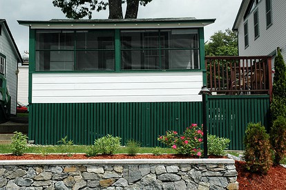 Cozy Four-Person Camping Rental with Channel Views near Portsmouth, New Hampshire - Weirs Beach, New Hampshire - glamping.directory