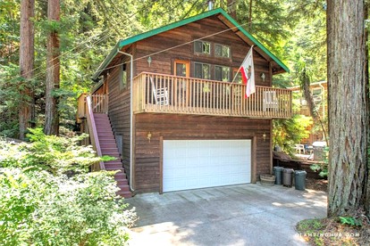 Secluded Cabin Rental with a Ping Pong Table near Johnson's Beach in California - Guerneville, California - glamping.directory