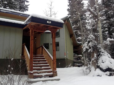 Cozy Retreat Ideal for Skiing in Northern New Mexico - glamping.directory