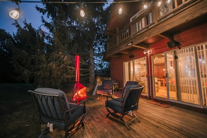 Rustic Cabin Rental with a Hot Tub near Windham, New York - Windham, New York - glamping.directory