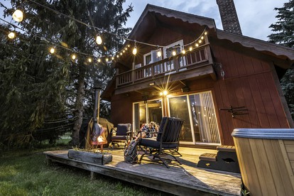 Rustic Cabin Rental with a Hot Tub near Windham, New York - Windham, New York - glamping.directory