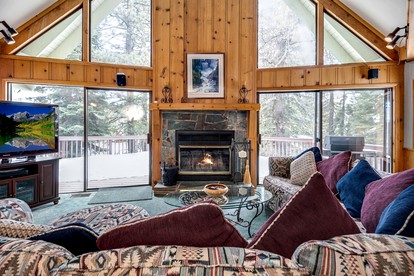 Spacious Cabin For Large Groups Located in the Charming Sky High Ranch in California! - Bear Valley , California - glamping.directory