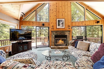 Spacious Cabin For Large Groups Located in the Charming Sky High Ranch in California! - Bear Valley , California - glamping.directory