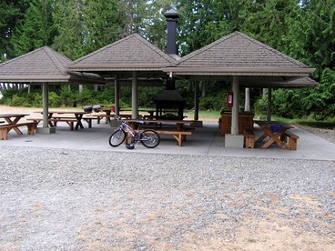 Rustic Cabin with a Pool and Hot Tub on Harstine Island in Washington - Shelton, Washington - glamping.directory