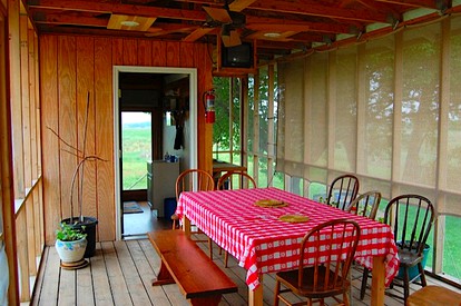 Pet-Friendly Vacation Rental in the Countryside near Grand Island, Nebraska - Eustis, Nebraska - glamping.directory