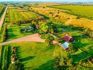 Pet-Friendly Vacation Rental in the Countryside near Grand Island, Nebraska - Eustis, Nebraska - glamping.directory