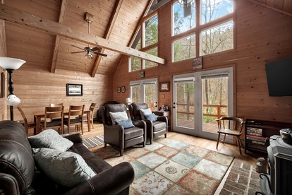 Serene, Creekside Cabin with Wood-Burning Stove for a Tranquil Getaway in the West Virginia Mountains - Hedgesville, West Virginia - glamping.directory