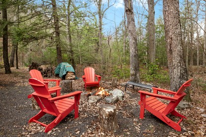 Serene, Creekside Cabin with Wood-Burning Stove for a Tranquil Getaway in the West Virginia Mountains - Hedgesville, West Virginia - glamping.directory