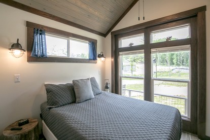 Fantastic Cozy Cottage Nestled Amidst Trees in Tracy City, Tennessee - Tracy City, Tennessee - glamping.directory