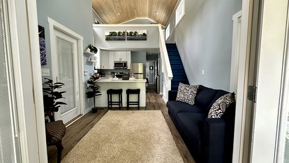 Fantastic Cozy Cottage Nestled Amidst Trees in Tracy City, Tennessee - Tracy City, Tennessee - glamping.directory