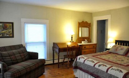 Large Bed and Breakfast with an Authentic Japanese Restaurant in Chester, Vermont - Chester, Vermont - glamping.directory