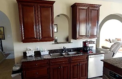 Spacious Pet-Friendly Cottage with Sensational Views on the Pascagoula River, Mississippi - Biloxi, Mississippi - glamping.directory