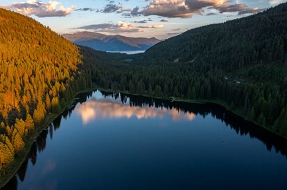 Scenic Off-Grid Campsite Overlooking Crystal Clear Lake in Sagle, Idaho - Sagle, Idaho - glamping.directory