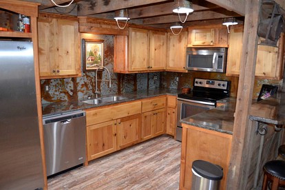 Secluded Cabin by the Black Fork River near Ouachita National Forest, Oklahoma - Hodgen, Oklahoma - glamping.directory