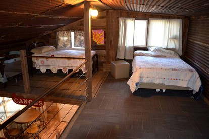 Secluded Cabin by the Black Fork River near Ouachita National Forest, Oklahoma - Hodgen, Oklahoma - glamping.directory