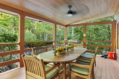 Entire Forest Property for the Family, Nestled in the Blue Ridge Mountains of Georgia - Sautee Nacoochee, Georgia - glamping.directory