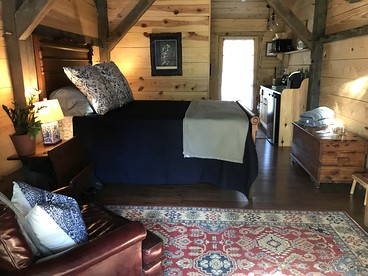 Rustic Log Cabin near South Boston, Virginia - Halifax, Virginia - glamping.directory