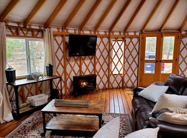 Luxurious Modern Yurt with Stargazing Dome near Pere Marquette River – Baldwin, Michigan - Baldwin, Michigan - glamping.directory