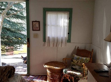 Historic Cabin on Incredible Community Grounds for a Relaxing Escape in Lava Hot Springs, Idaho - Lava Hot Springs, Idaho - glamping.directory