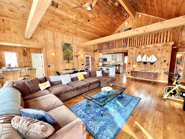 Mountain Retreat with Outdoor Living Space and Ping Pong Table in Vermont - glamping.directory