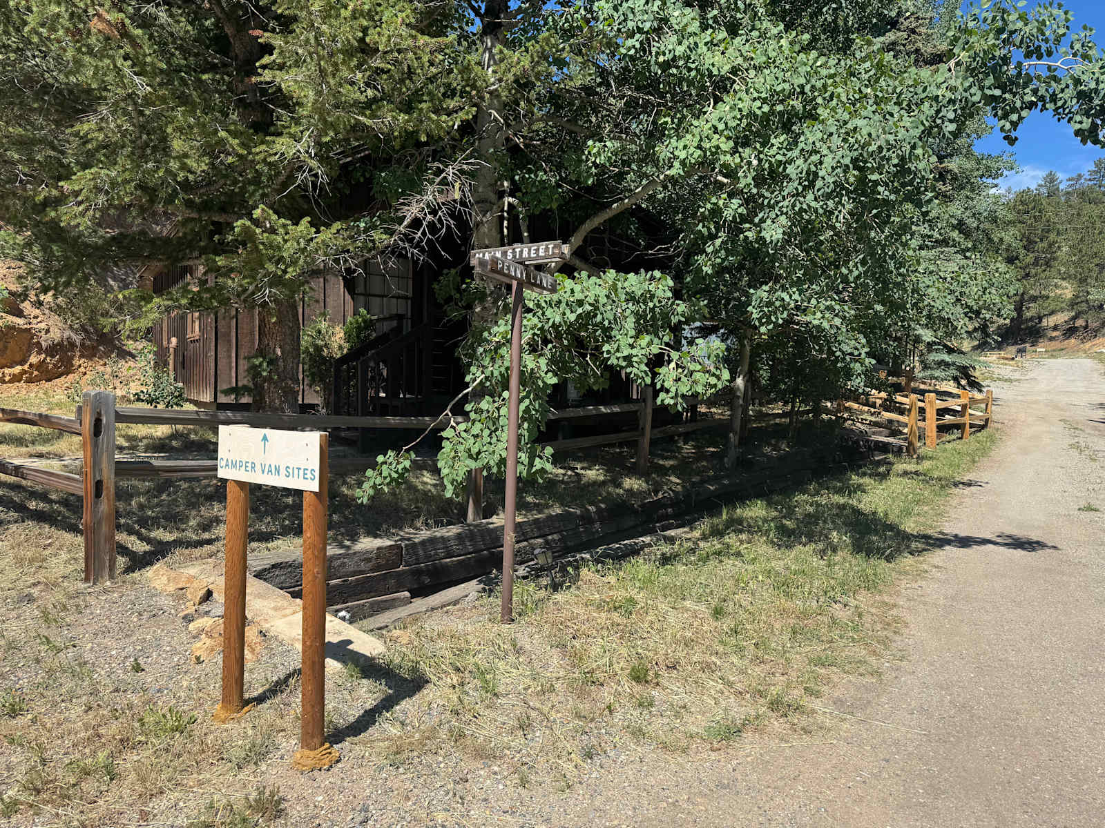 Ferncliff Lodge - Allenspark, Colorado - glamping.directory