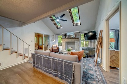 Remote, Pet Friendly Mountain Cabin with Fire Pit and Pool Access, Perfect for a Getaway to Shenandoah National Park - Hedgesville, West Virginia - glamping.directory