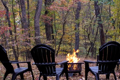 Remote, Pet Friendly Mountain Cabin with Fire Pit and Pool Access, Perfect for a Getaway to Shenandoah National Park - Hedgesville, West Virginia - glamping.directory