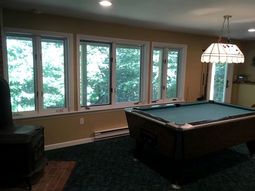 Secluded Family-Friendly Cabin with a Pool Table in Wilmington, Vermont - Wilmington, Vermont - glamping.directory