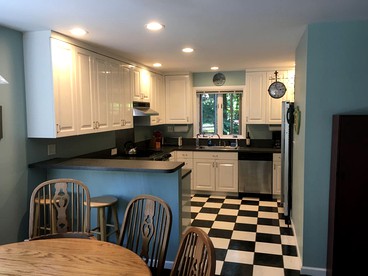 Secluded Family-Friendly Cabin with a Pool Table in Wilmington, Vermont - Wilmington, Vermont - glamping.directory