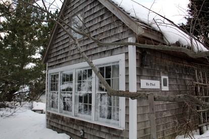 Romantic Cabin Retreat for Couples in Cape Cod Bay near Provincetown - glamping.directory