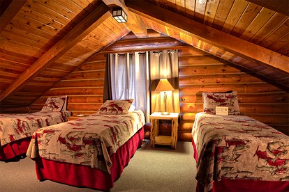 Spacious Accommodation for a Ski Vacation near Mount Hood, Oregon - Mt. Hood, Oregon - glamping.directory
