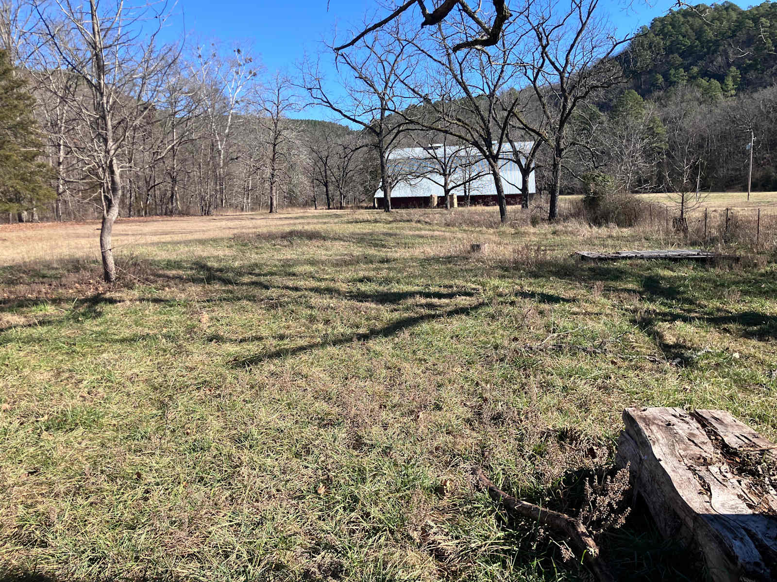 Sounds Of The Meadow - Fox, Arkansas - glamping.directory