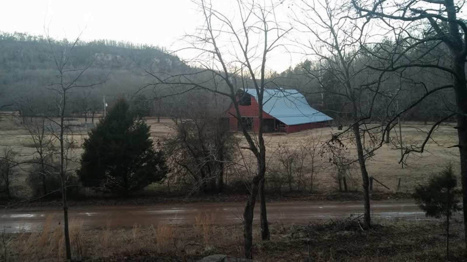 Sounds Of The Meadow - Fox, Arkansas - glamping.directory