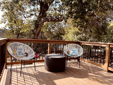 Cool Container - The Guesthouse at Canyon Lake Nearby San Antonio - Canyon Lake, Texas - glamping.directory